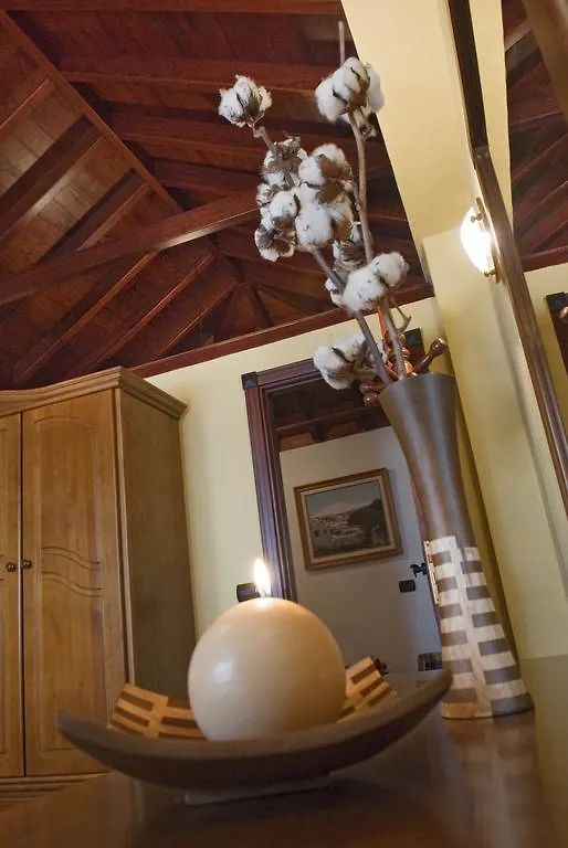 Rural House With Natural Cave Icod De Los Vinos